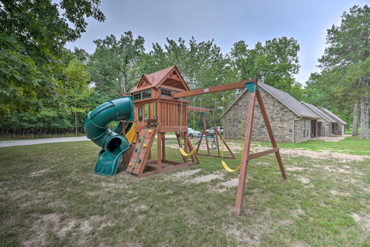 The Cozy Cottage With Lake Taneycomo Access! Branson Buitenkant foto